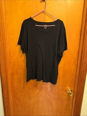 Maurices Black Scoop Neck Short Sleeve Tee